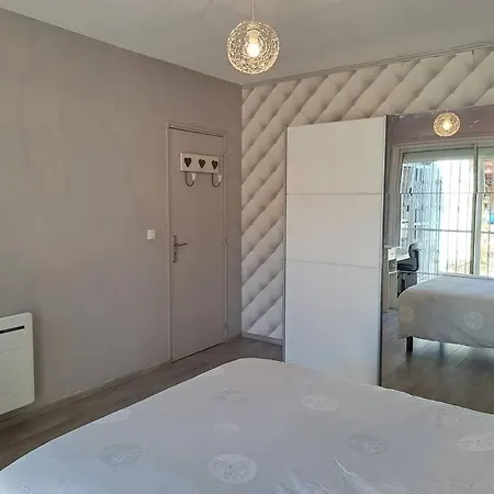 Le Ces-spacieuse Maison - Wifi Jardin - Parking Gratuit - 15min Des Plages Béziers