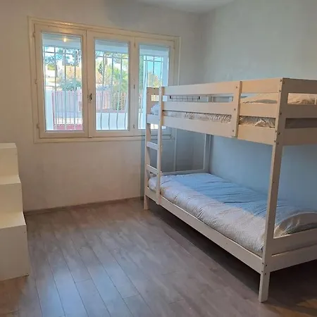 Holiday home Le Ces-spacieuse Maison - Wifi Jardin - Parking Gratuit - 15min Des Plages *